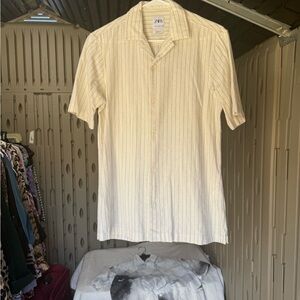 Zara Cream Casual Button Down Shirt with Geometric Pattern